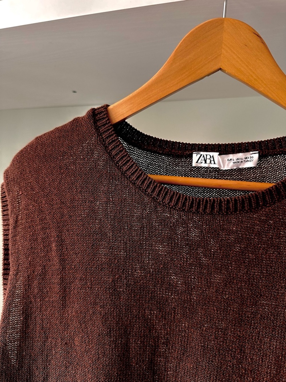 Zara Lightweight Knit Dark Brown Crewneck Sleeveless Sweater - Picture 2 of 3